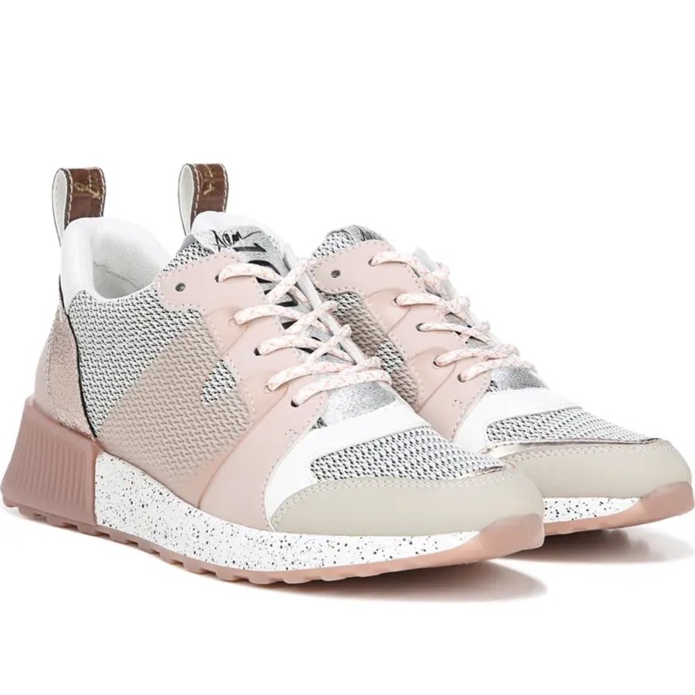 Sam Edelman Darsie Lace-Up Sneaker in Pink